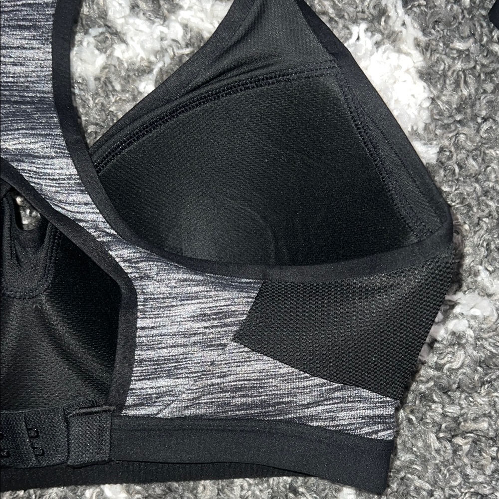 NWT Victoria’s Secret VSX Women's Black and Gray Sports Bra - Picture 6 of 10